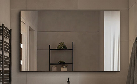 Díszes fedéllel ellátott tükrök világítás nélkül