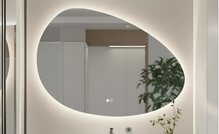 Szabálytalan tükör világítással, 114×84 cm, kétszínű, érintőkapcsoló, fűtőszőnyeg